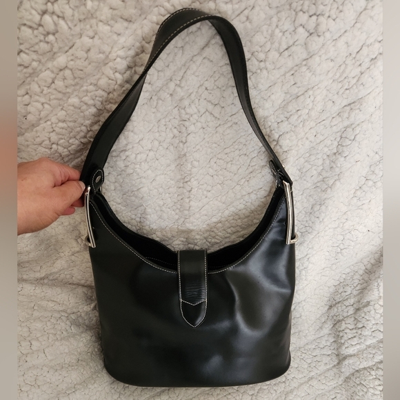 Dooney and Burke vintage Black Leather Shoulder Bag - Picture 3 of 13